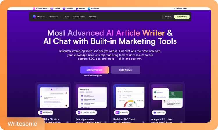 Interfaz del Escritor de Artículos de Writesonic AI mostrando múltiples herramientas de escritura incluyendo Chatsonic y funciones SEO